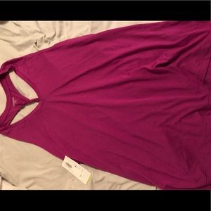 Old Navy workout shirt💛